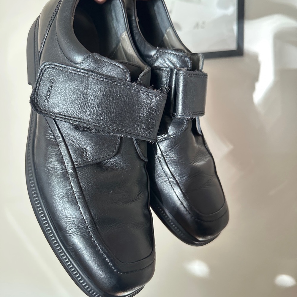 Geox Women's Black Leather Loafers - Picture 5 of 14